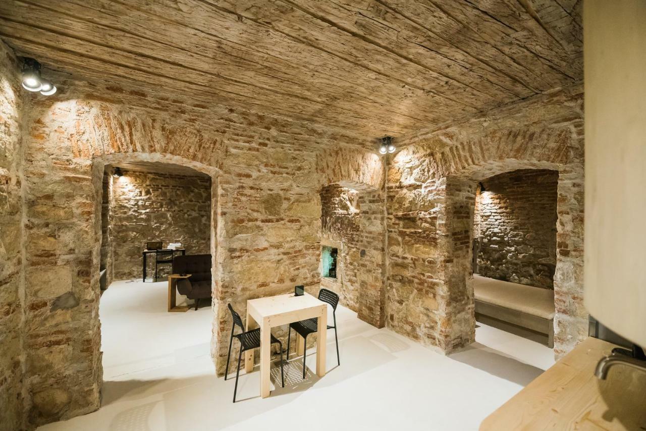 Old Central Apartment Cluj-Napoca Ngoại thất bức ảnh