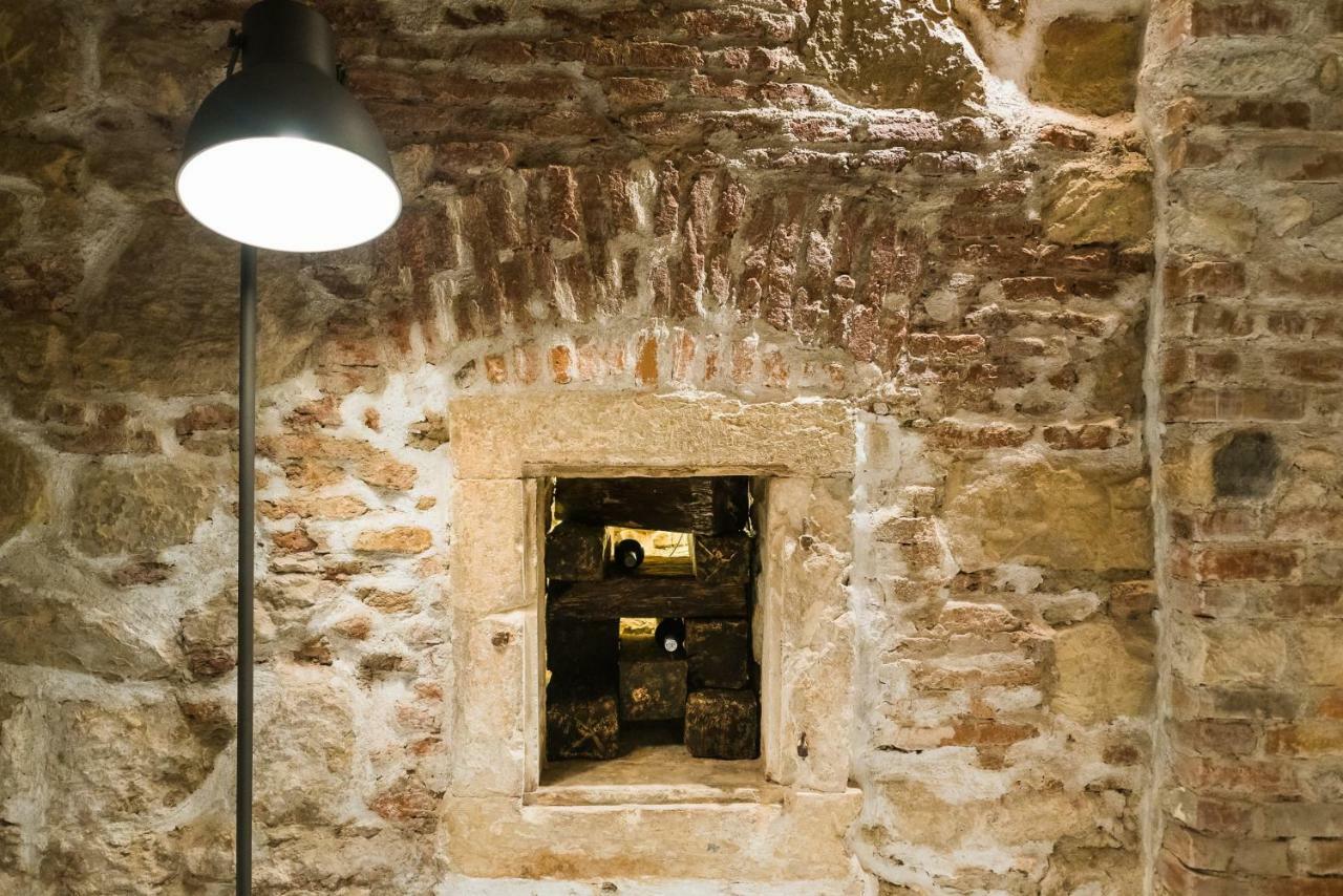 Old Central Apartment Cluj-Napoca Ngoại thất bức ảnh